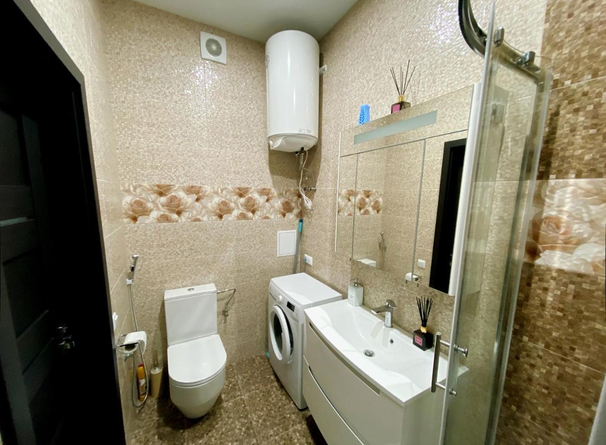 Italian Boulevard Modern Apartment Odessa Exterior foto